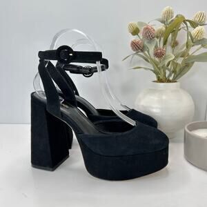 Larroude Ari Velvet Platform Chunky Heel Black Women's 7 Tried On